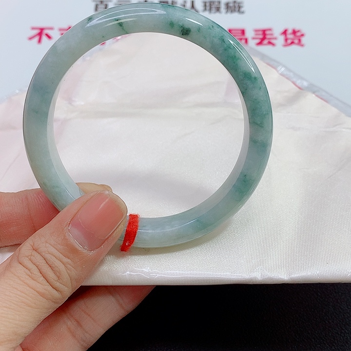 未镶嵌手镯翡翠?***成