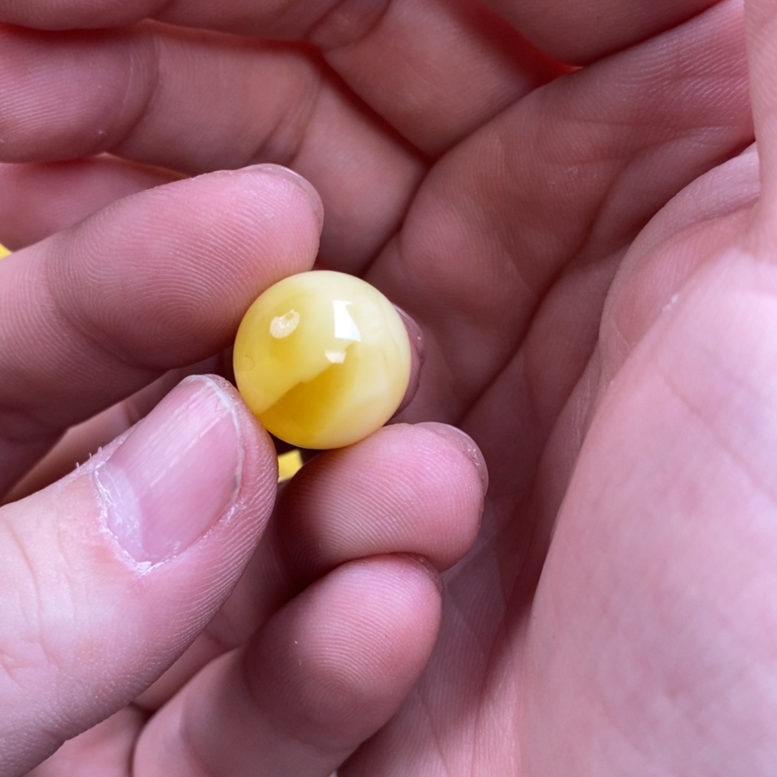 蜜蜡裸石未镶嵌是**啊配饰