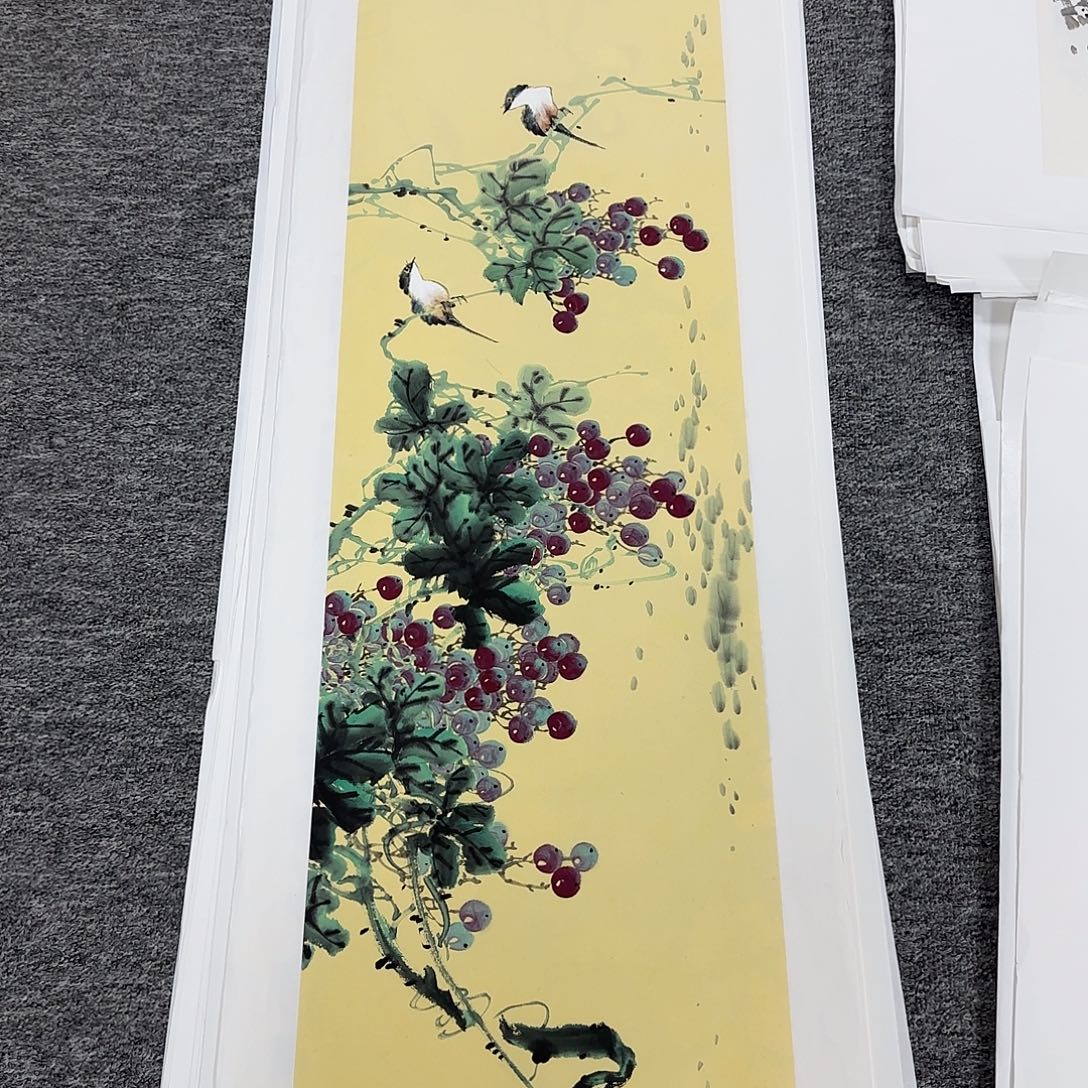 国画138*35纯手绘刘亦凌