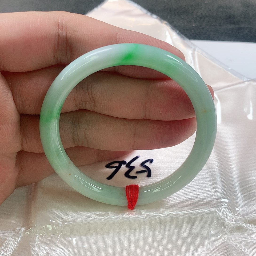 未镶嵌手镯（圆镯）翡翠341号