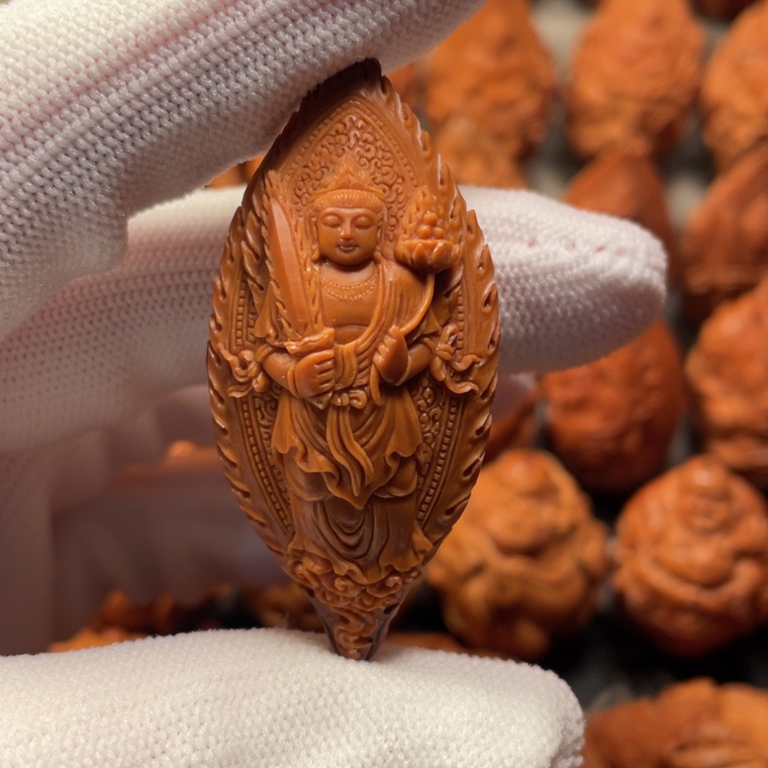 橄榄核吊坠虚空藏