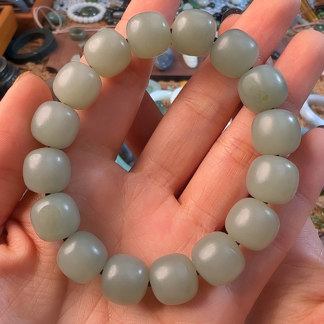 和田玉未镶嵌手链