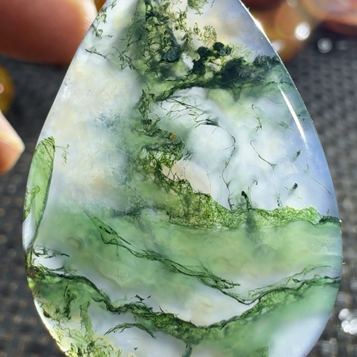 勒***色玛瑙/玉髓未镶嵌颈饰