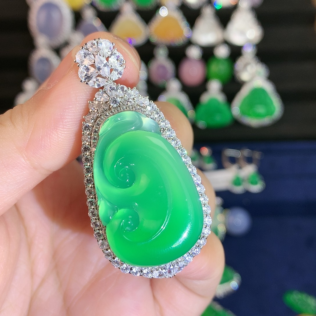 玛瑙/玉髓银S925镶嵌颈饰