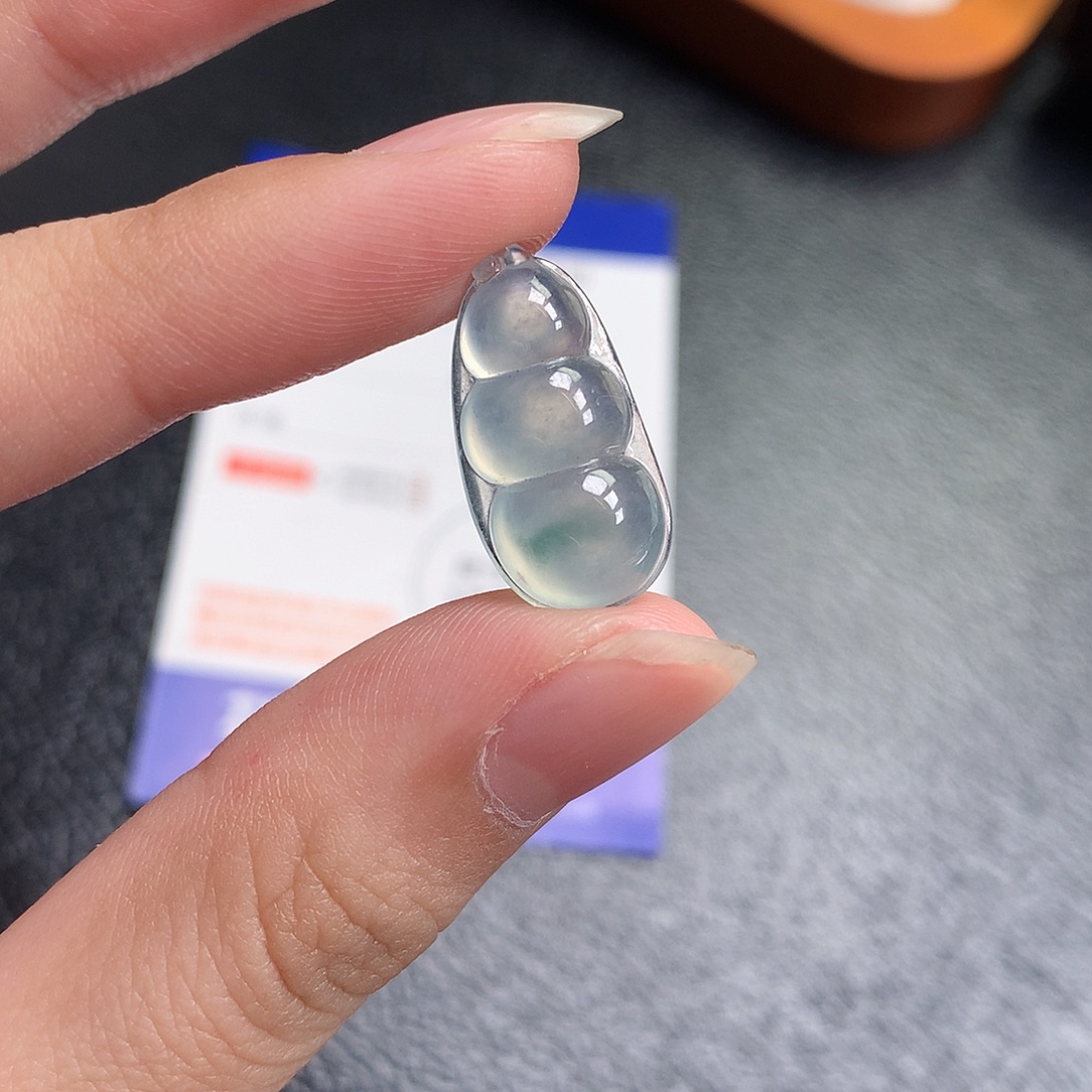 翡翠裸石缅甸天然A货翡翠冰种豆子