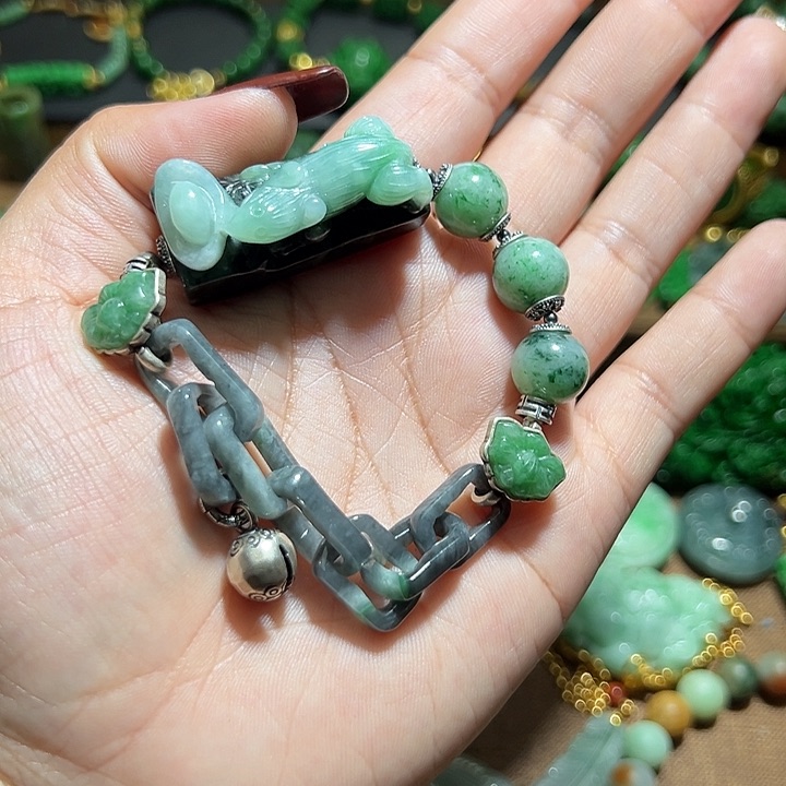 翡翠手串银S925镶嵌翡翠手串