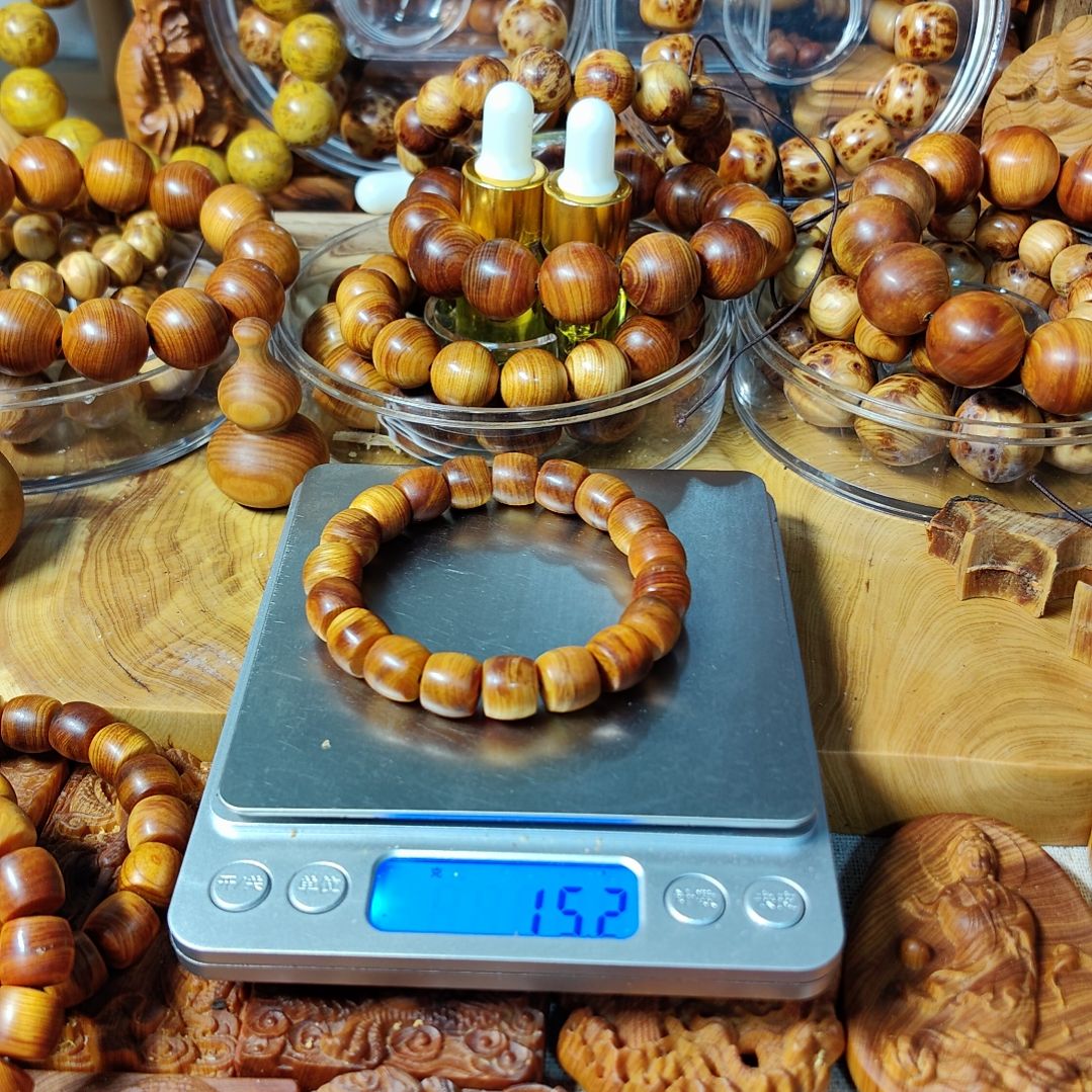 h*太行崖柏手工艺品