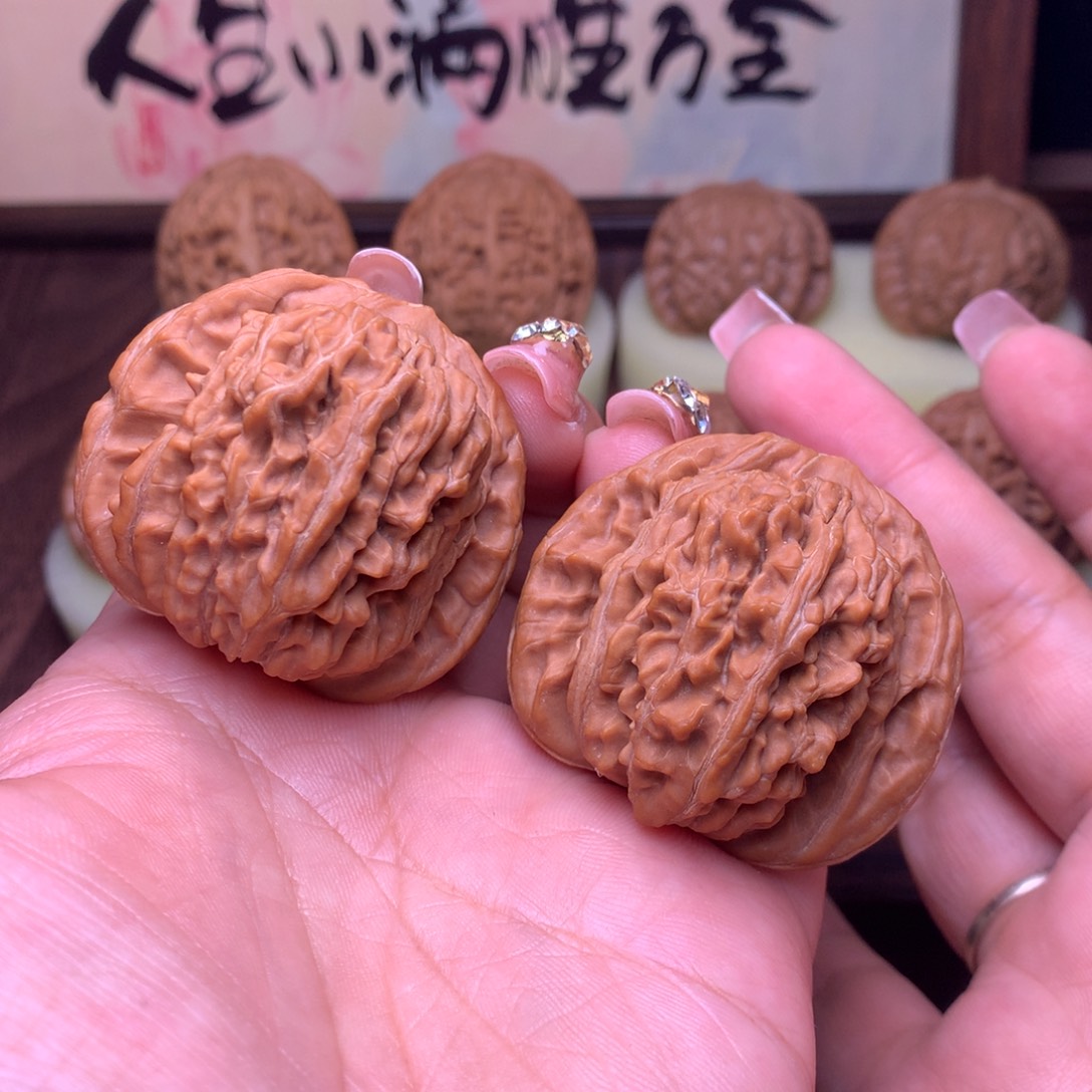 文玩核桃把件43四座楼