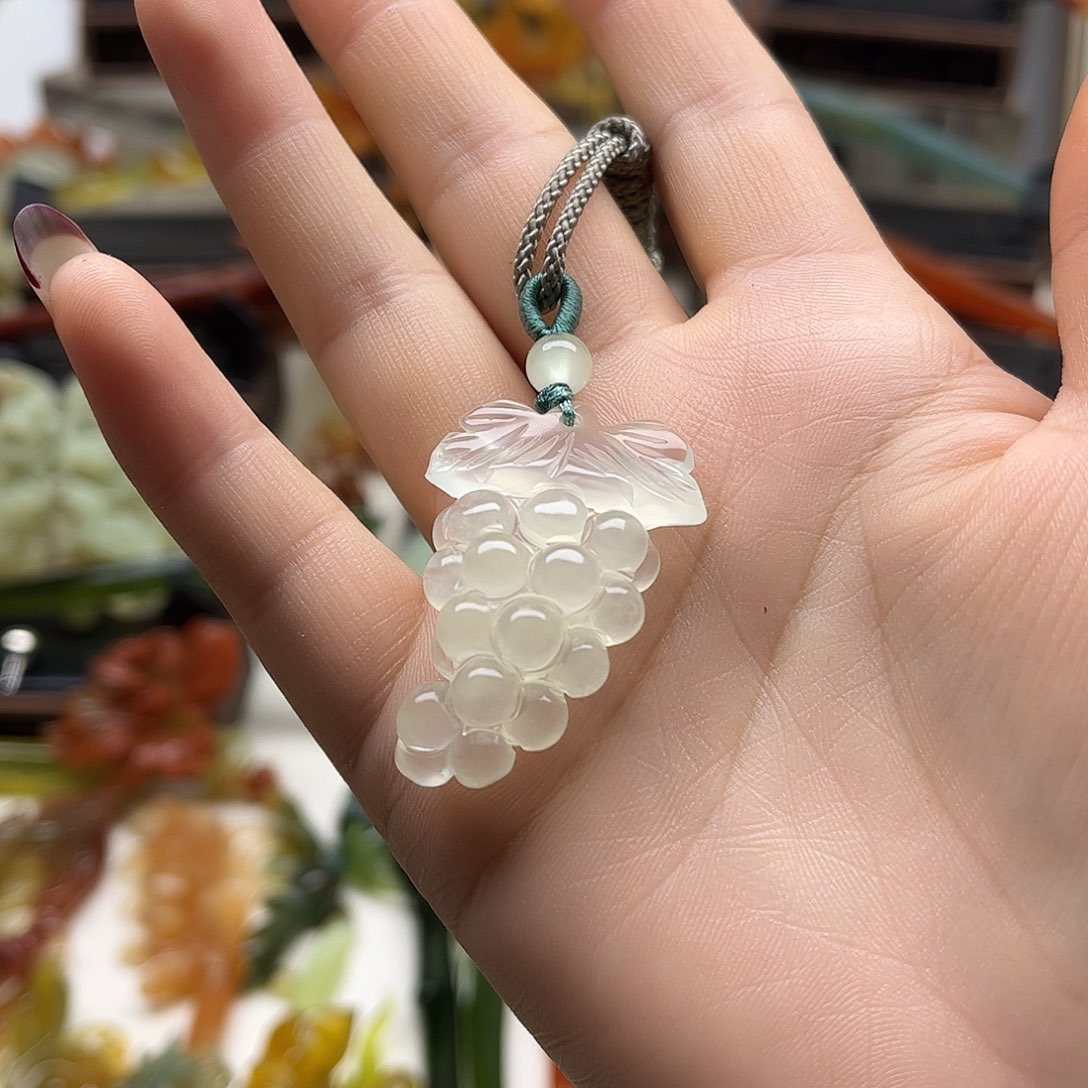 蛇纹石玉岫玉挂坠未镶嵌