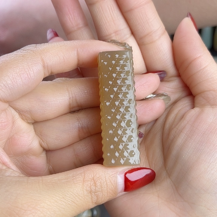 玛瑙手饰未镶嵌一**海勒子