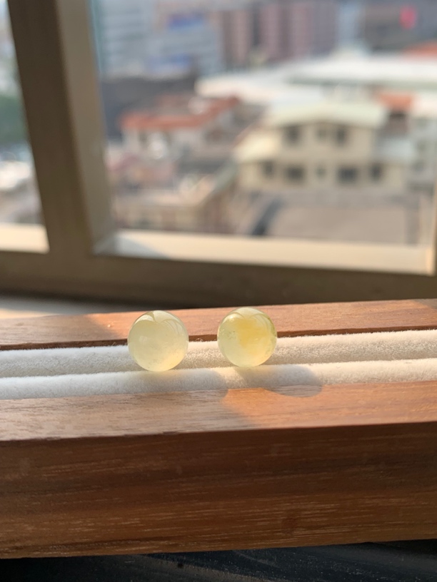 天然缅甸翡翠-冰黄圆珠一对8➕