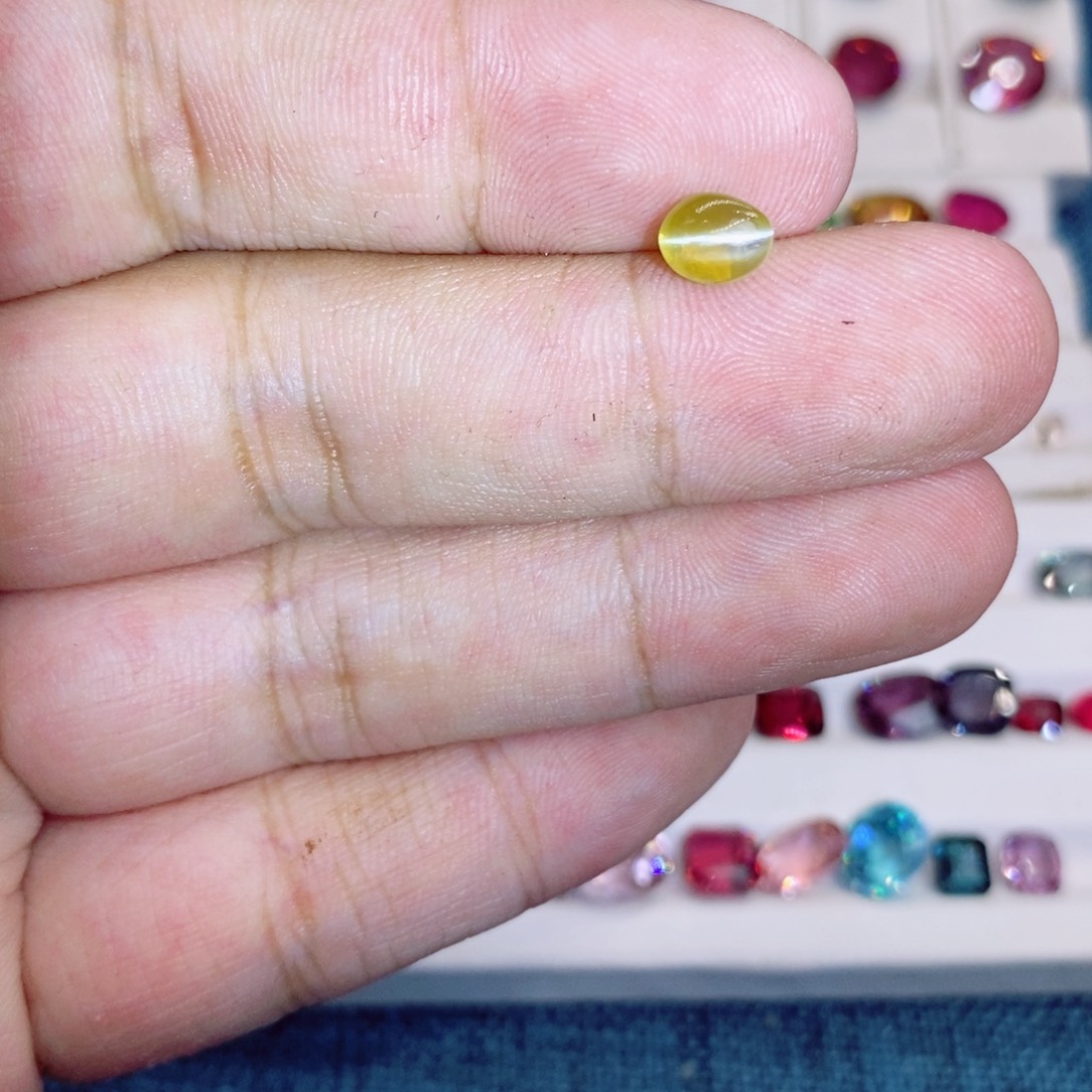 猫眼裸石未镶嵌猫眼1.22克拉