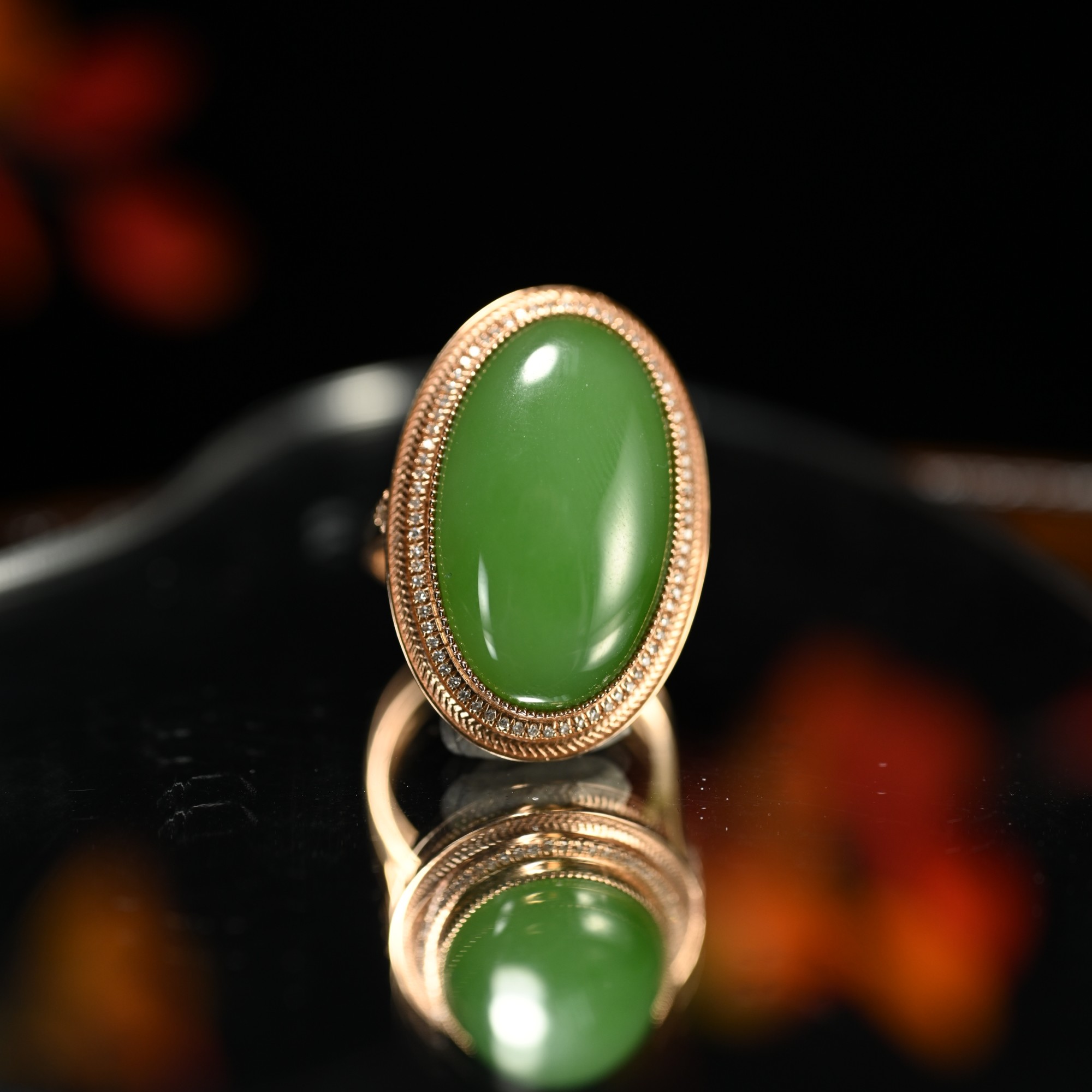 Lot8837 25YU107773和田玉碧玉戒指/匡时