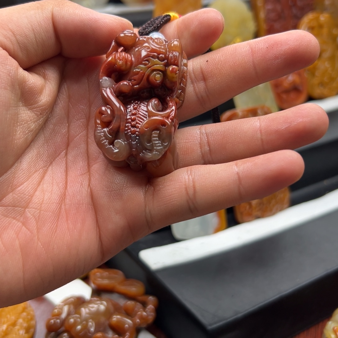 石英质玉（黄龙玉）未镶嵌多样性发货，发其一