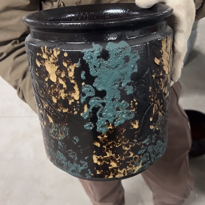 高度24厘米口21厘米