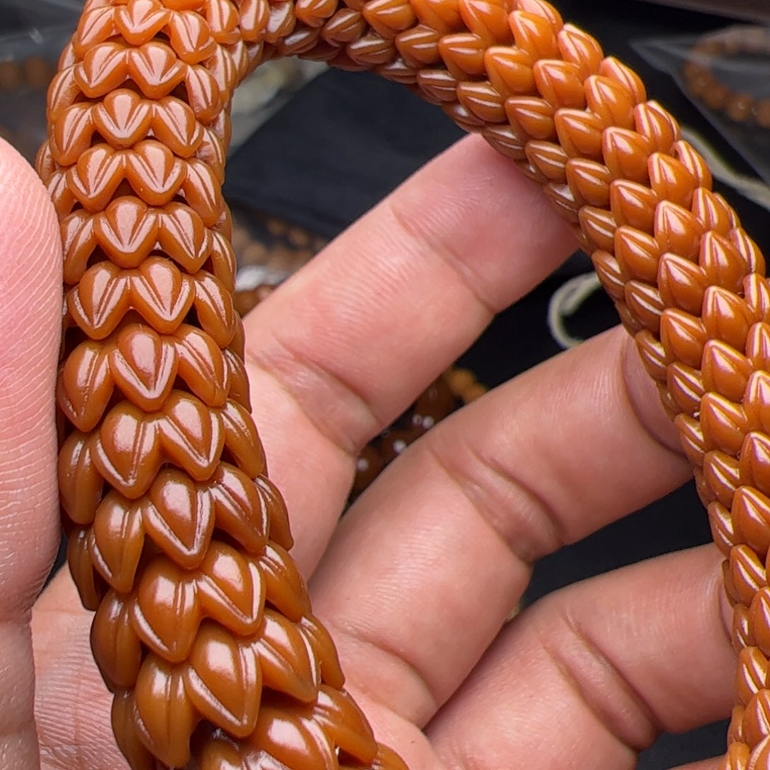 吊坠猴头核桃莫名