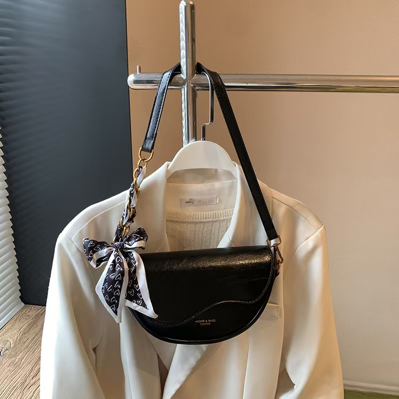 新款轻奢百搭高级感气质时尚斜挎女士包3728黑