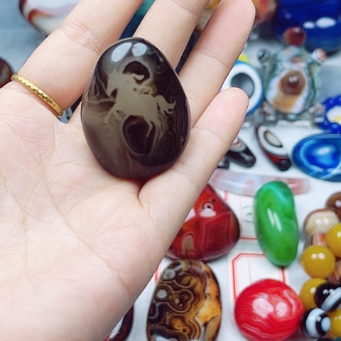 玛瑙/玉髓挂件未镶嵌