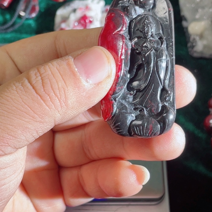 天然辰砂原石首饰