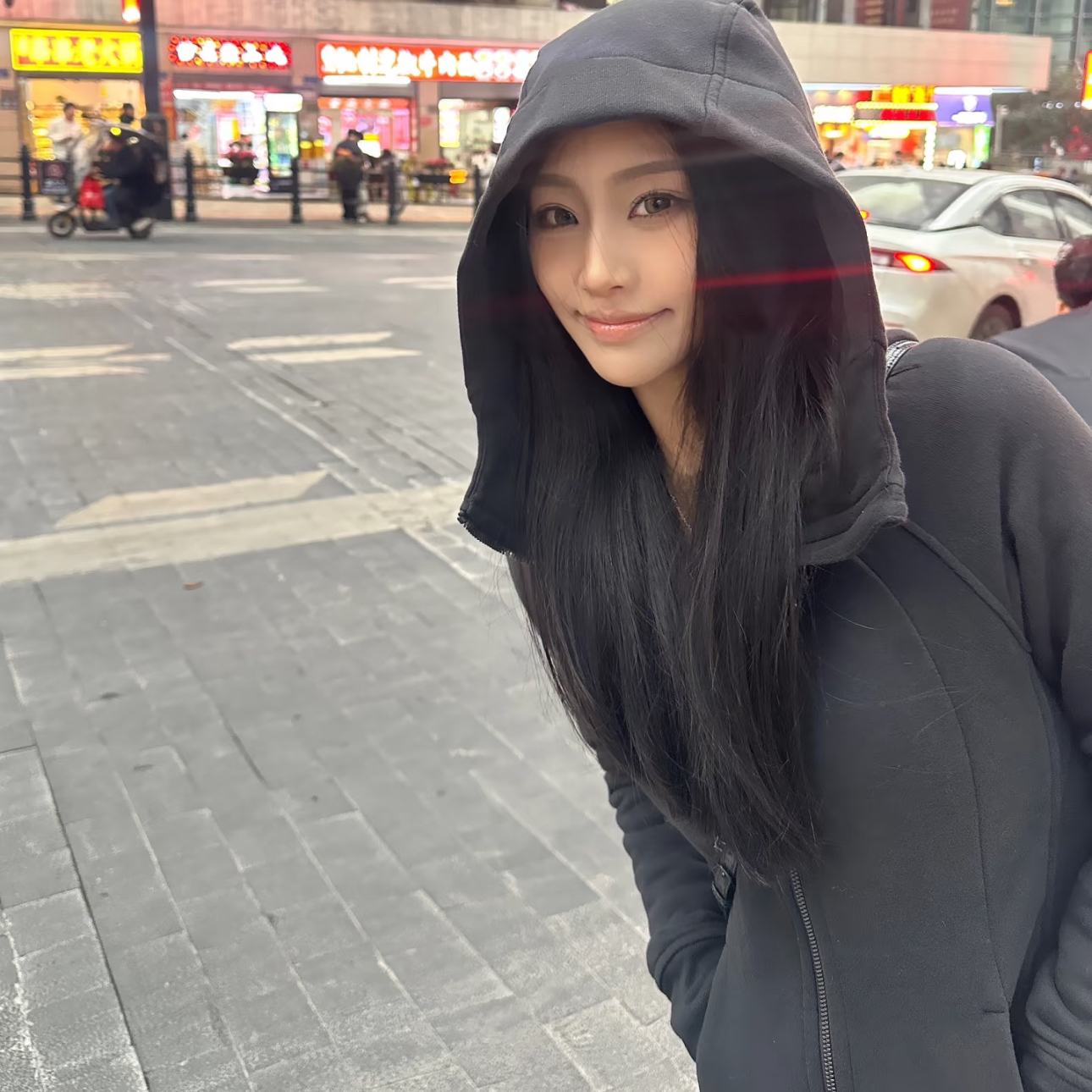 大帽檐修身版卫衣 细节全对