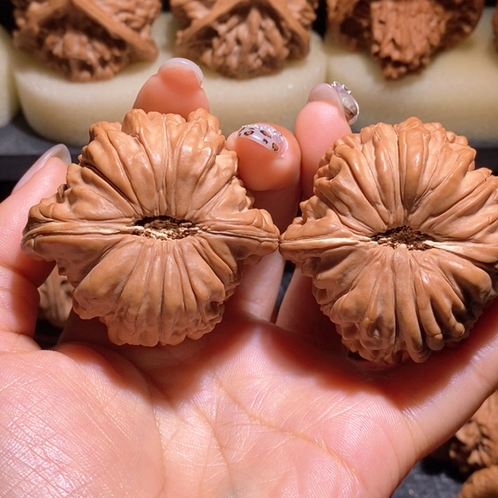 文玩核桃把件一*49全品华坤龙