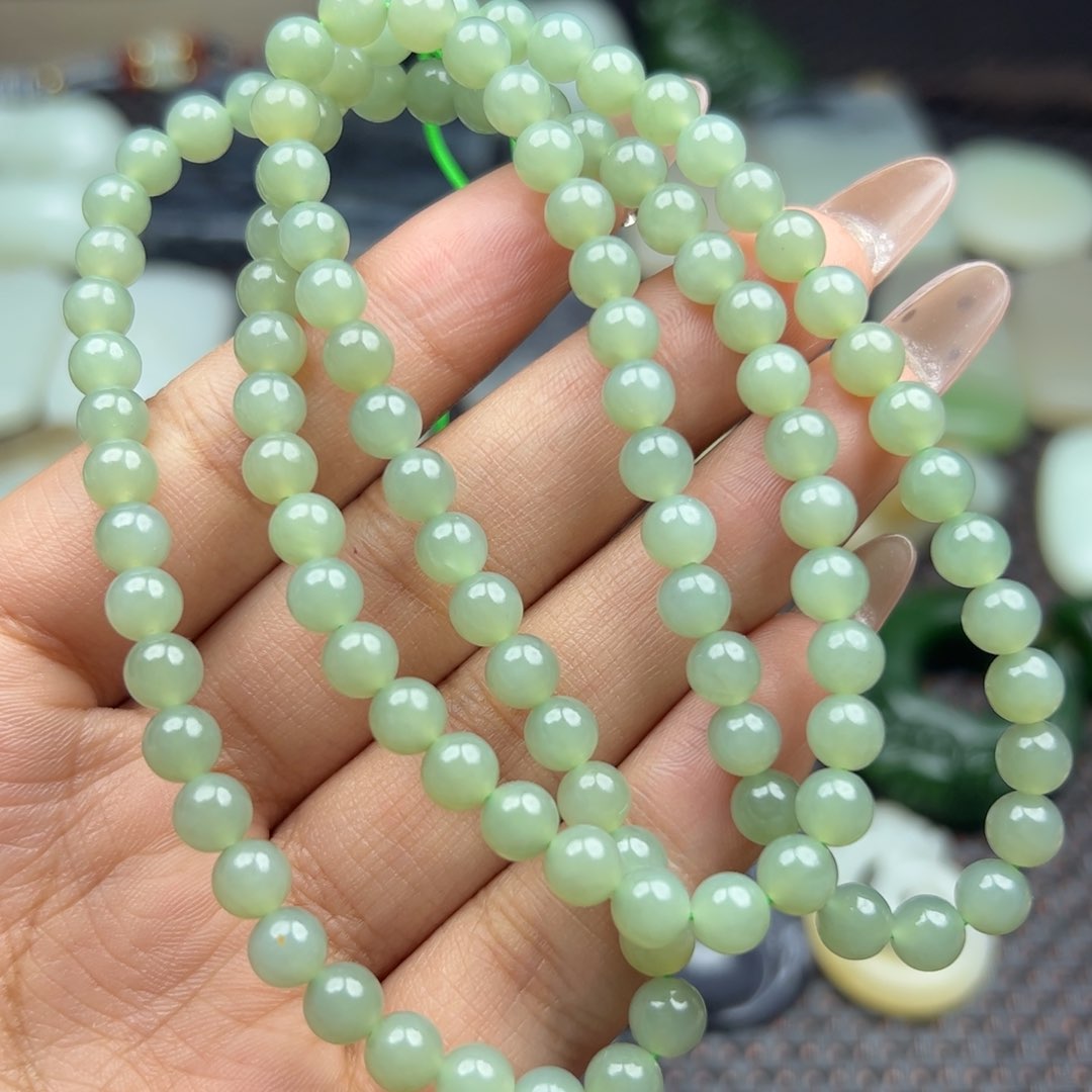 和田玉吊坠未镶嵌