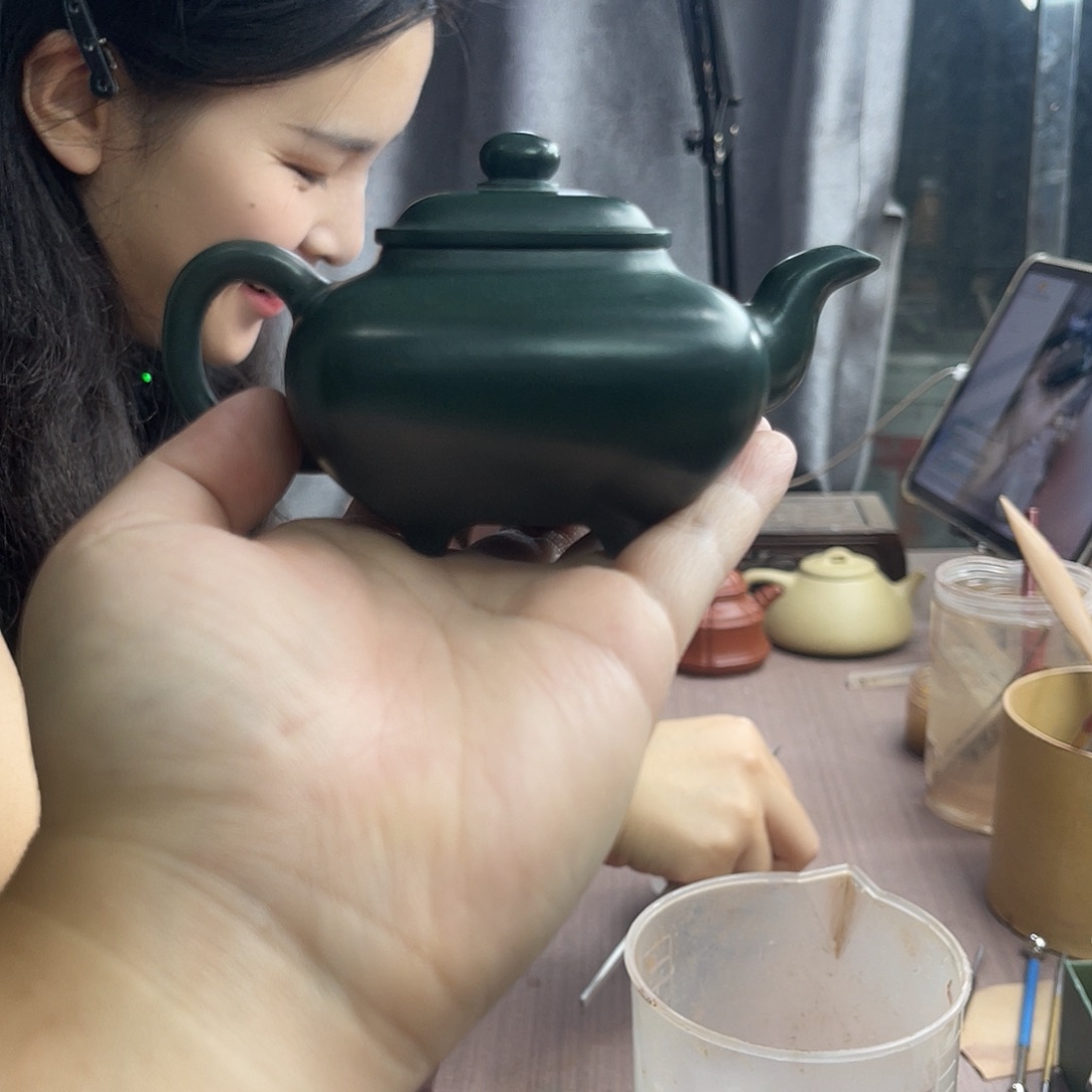 唐***糖茶壶紫砂传炉一个