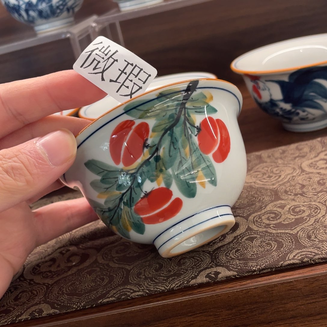 釉下手绘茶具微瑕