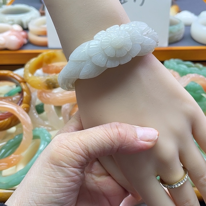 未镶嵌手镯石英质玉馨****7