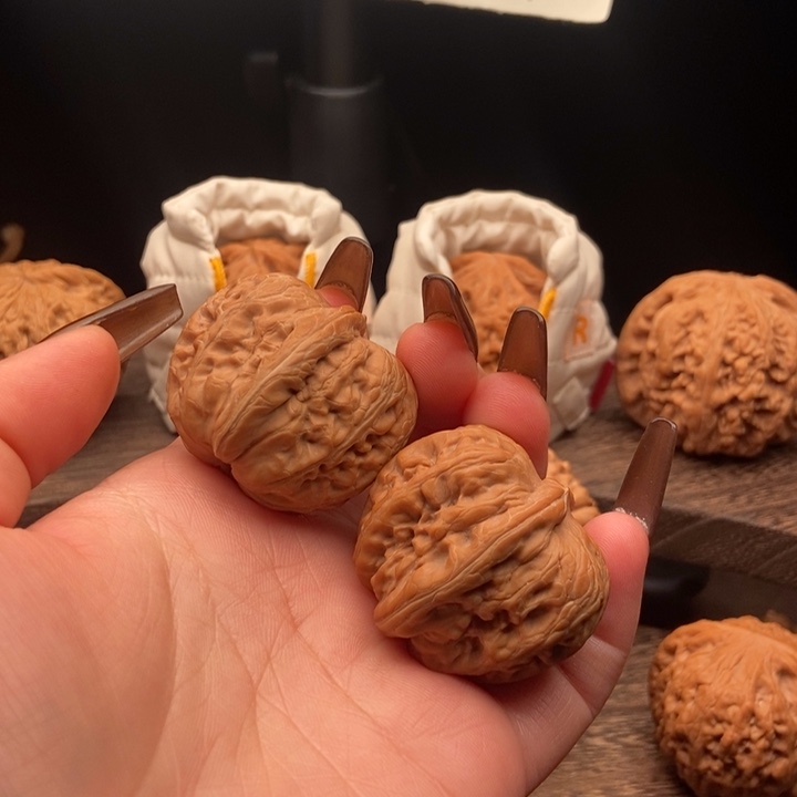 健***哥文玩核桃吊坠40元宝