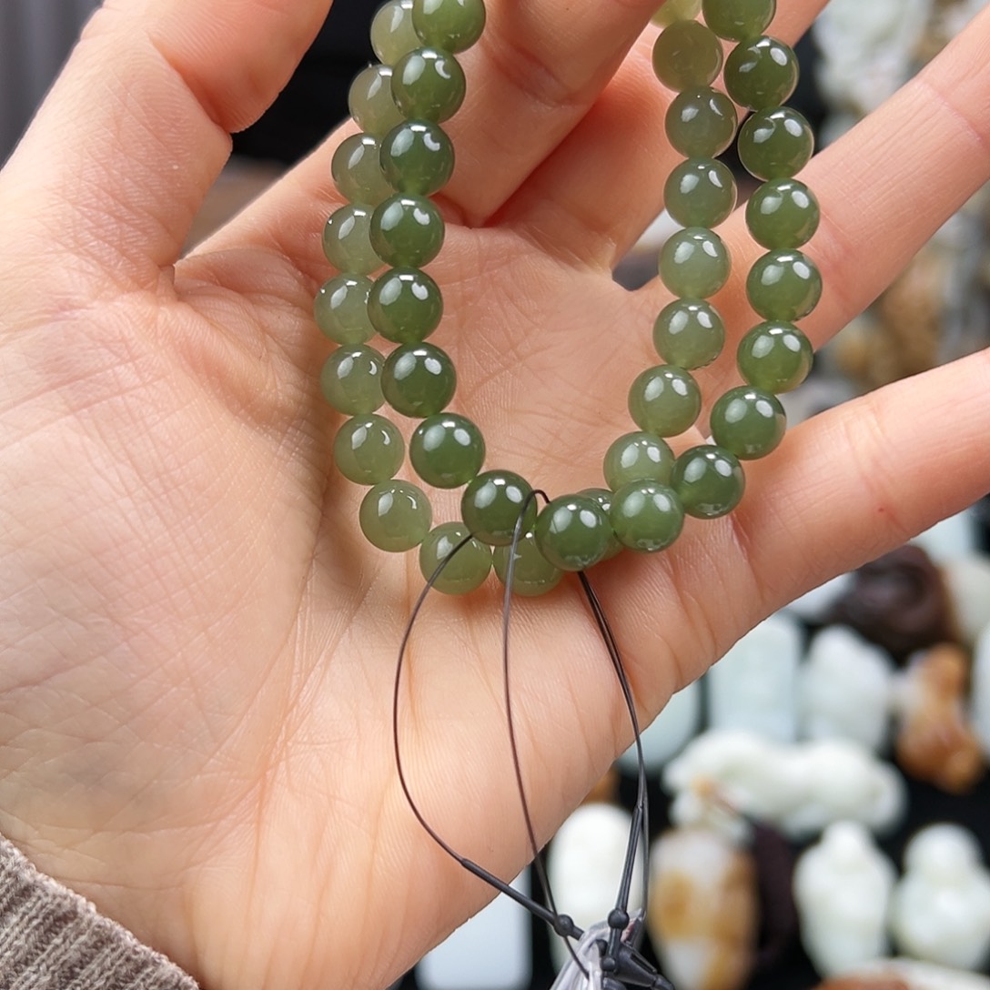 和田玉（糖玉）颈饰未镶嵌