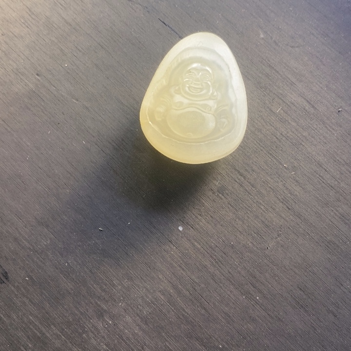 未镶嵌石英质玉（黄龙玉）颈饰