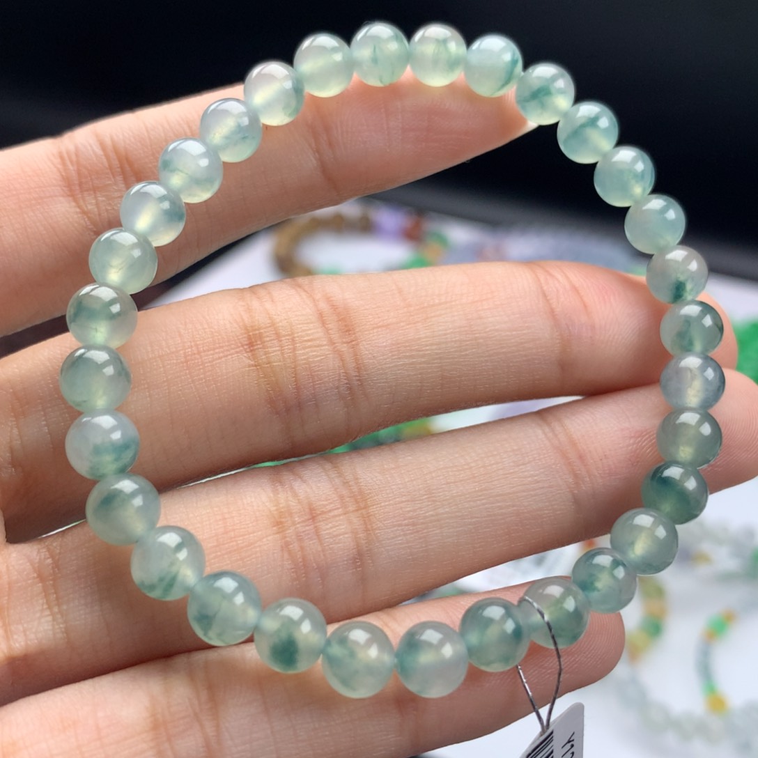 翡翠手链未镶嵌卡