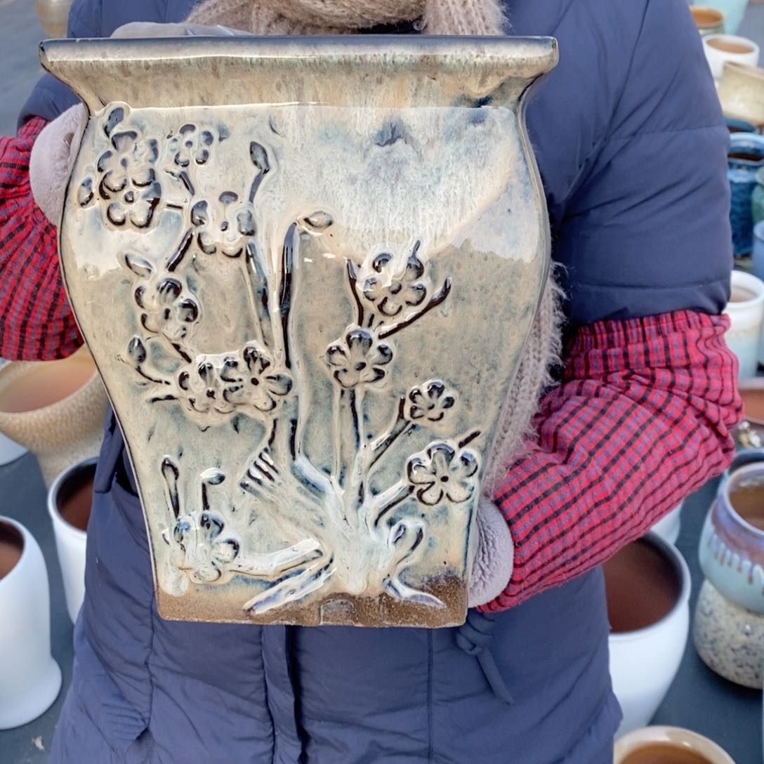 红陶口20高23～～～