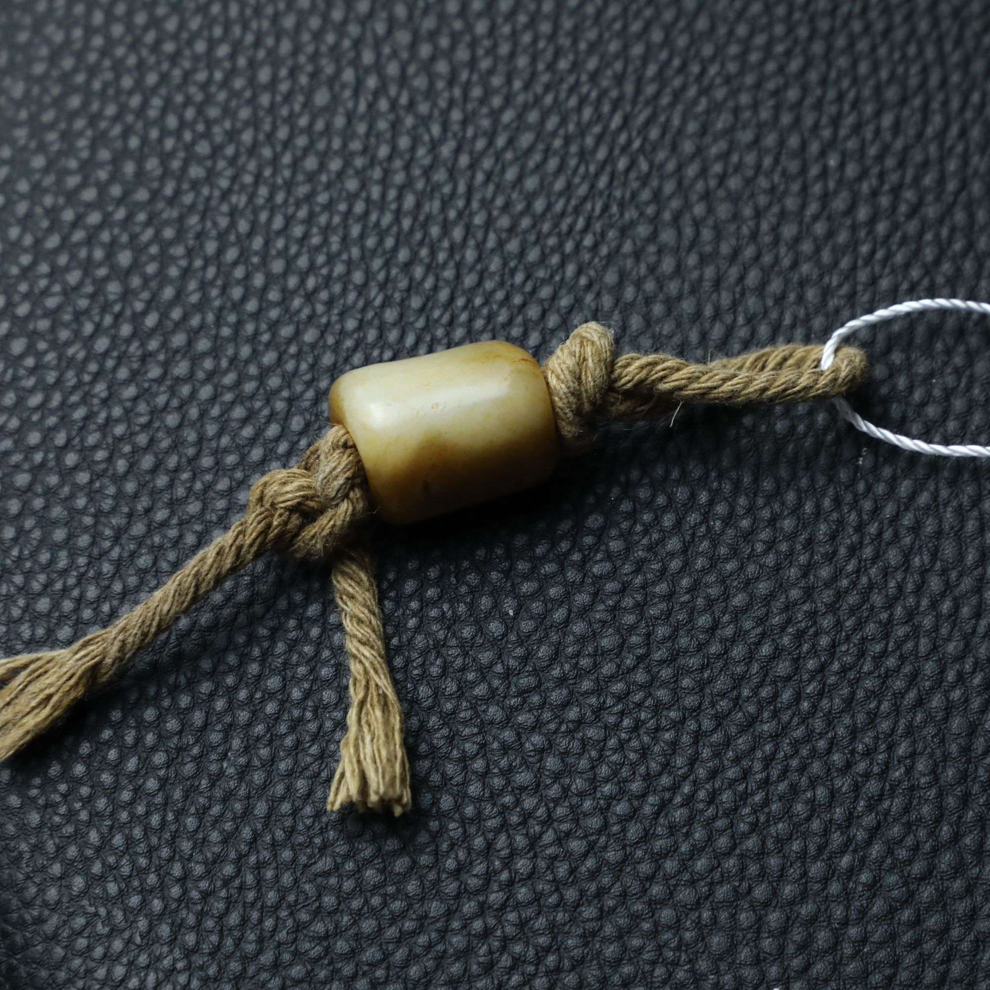 TCWWA07443清晚和田白玉骨形勒子