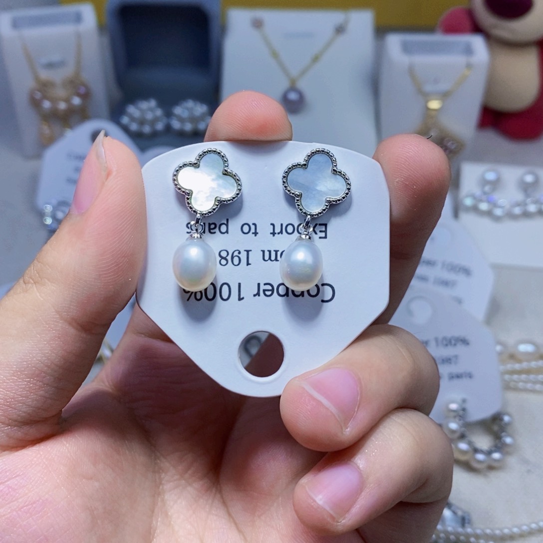 未镶嵌淡水珍珠耳饰