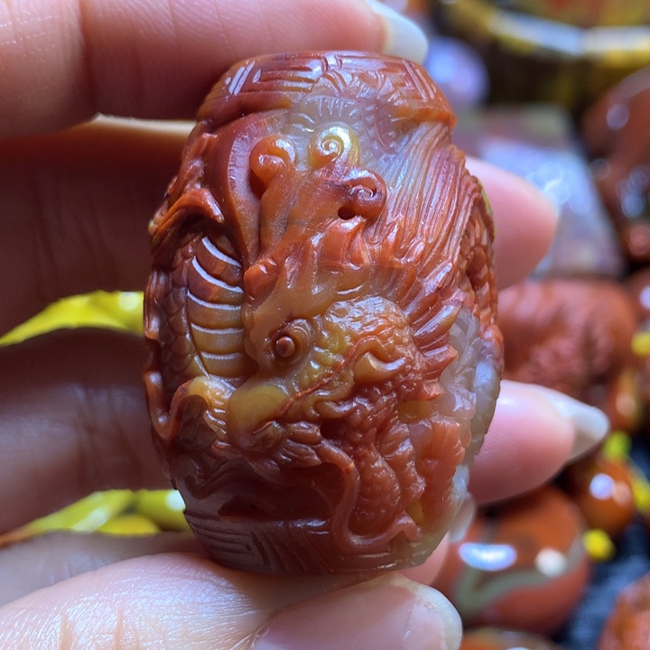 玛瑙/玉髓战国红龙柱未镶嵌