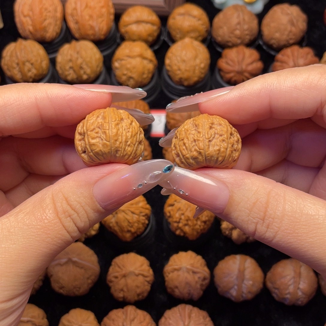 S***e文玩核桃吊坠。。。。