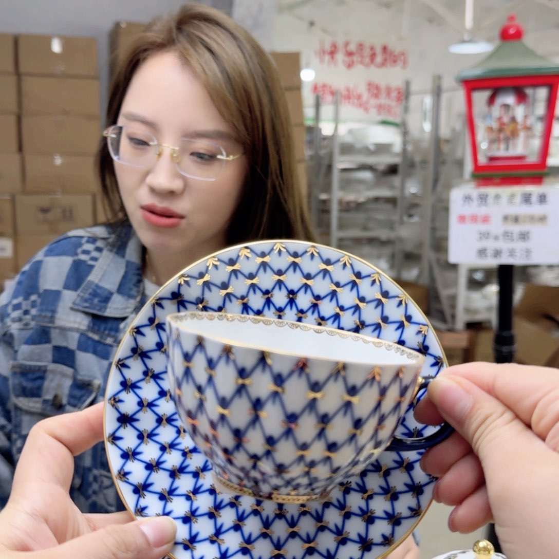 瓷慢*鹅钴蓝网纹杯碟1套