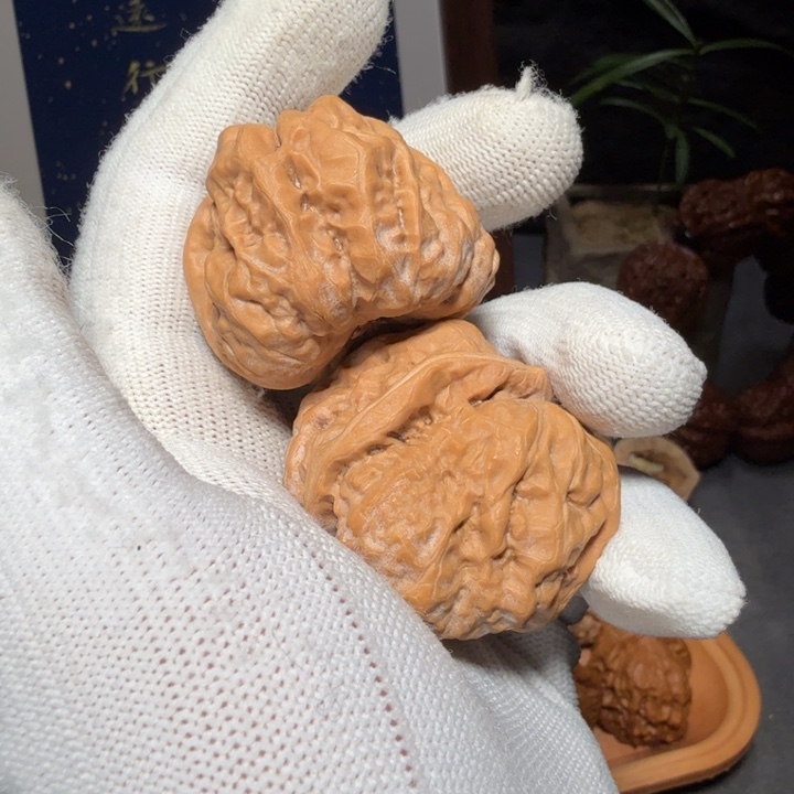 文玩核桃吊坠蛤蟆编号6257，39-42-32