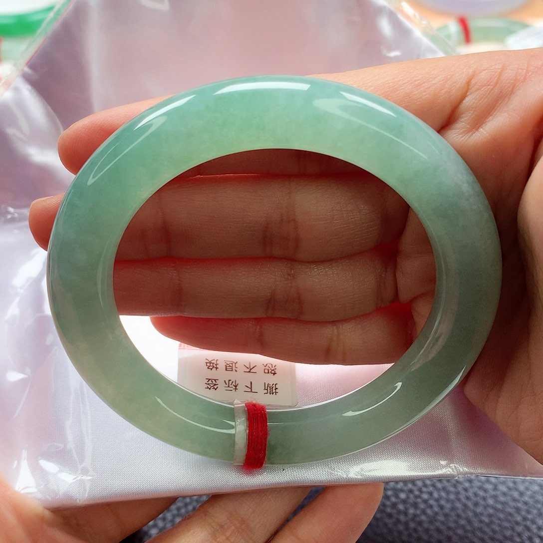翡翠手镯未镶嵌56 57 58甜葡萄绿