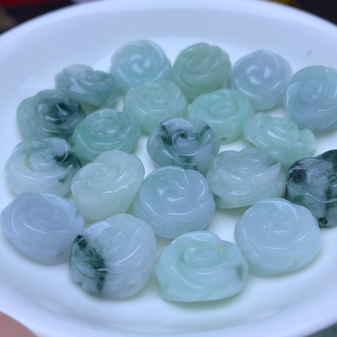 【闪购商品】翡翠手链未镶嵌冰飘花玫瑰花3个