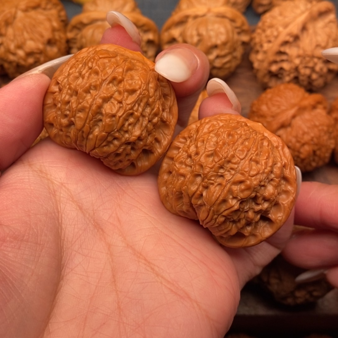 文玩核桃把件同树血麒麟39