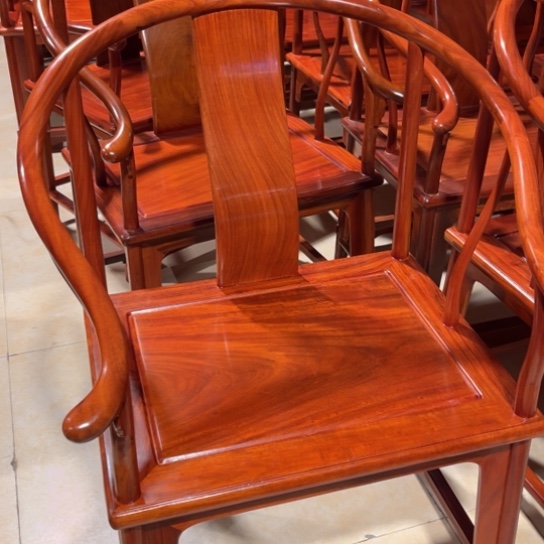 成套家具紫檀木类圈椅4张