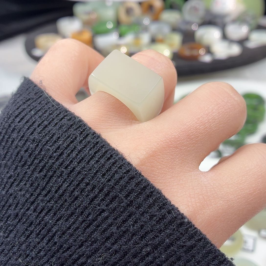 和田玉未镶嵌戒指S126浅晴马鞍17.3