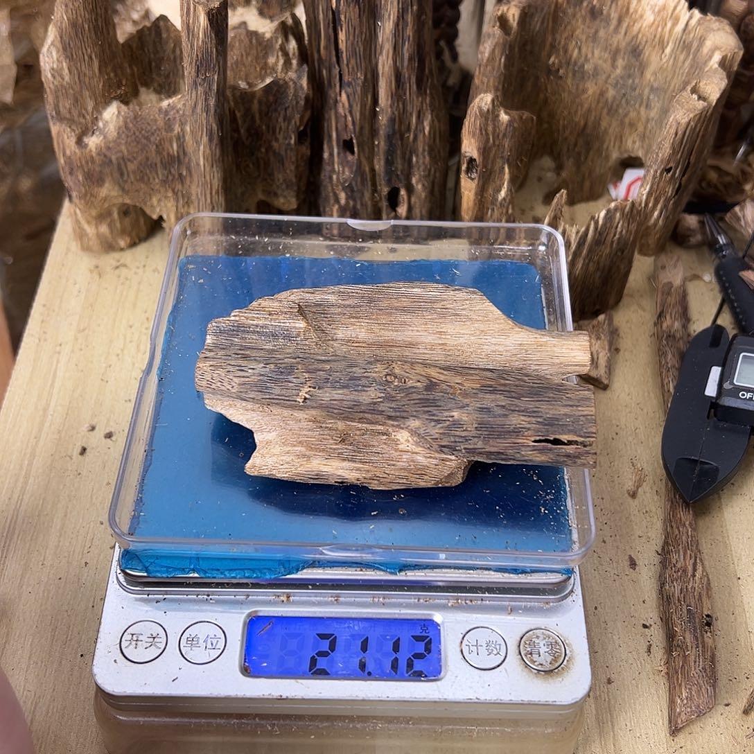 香料绿奇楠虫漏21克白棋