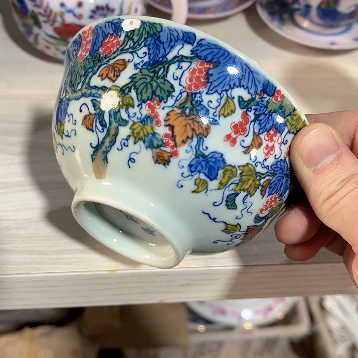 瓷片///////直径12.5厘米。绿。