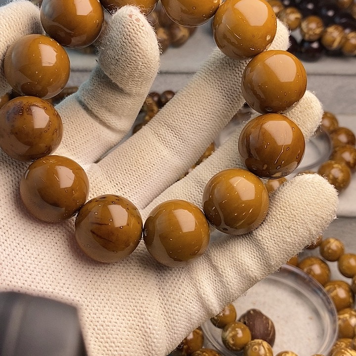 紫金鼠吊坠沒*惱紫金黄皮18.9瑕疵