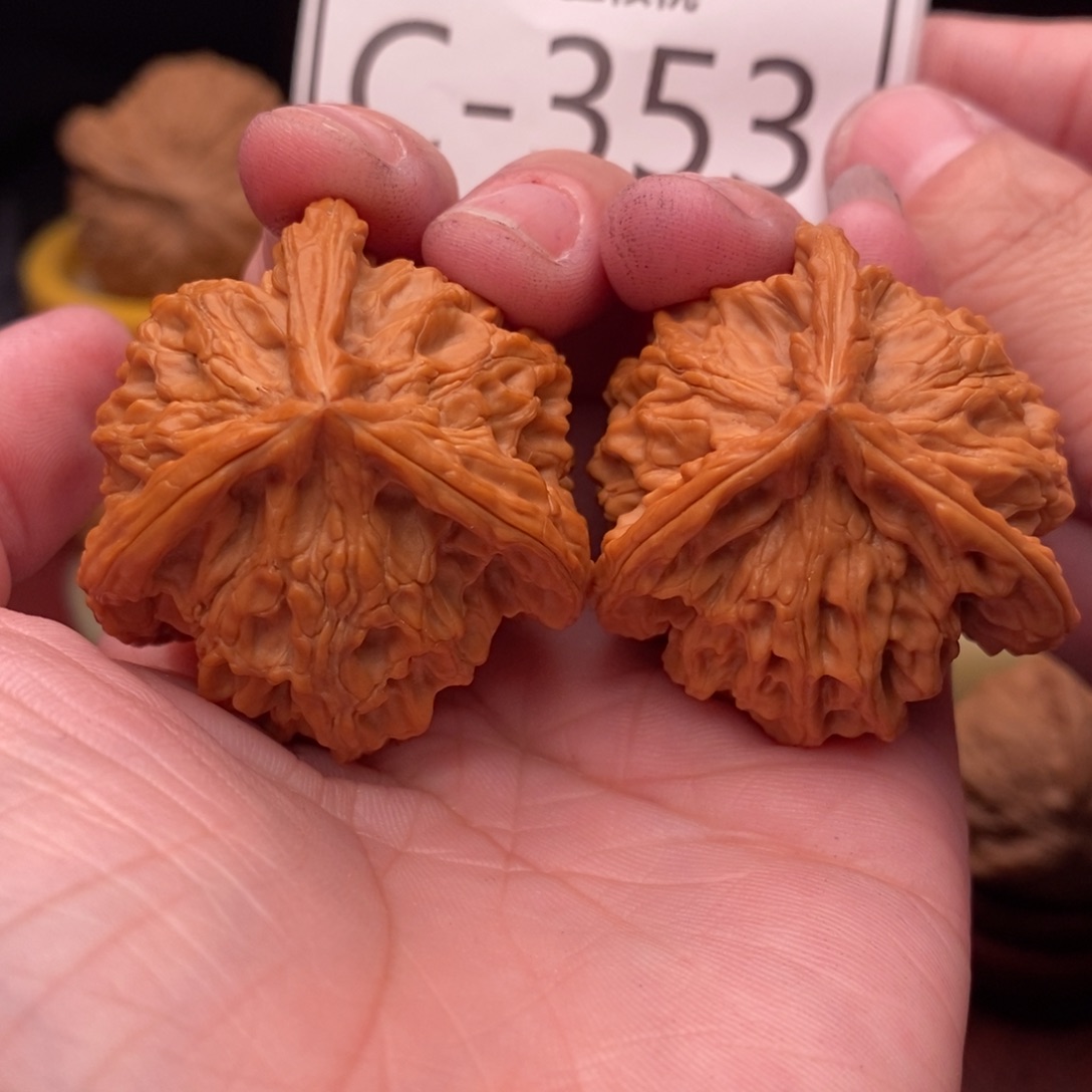 文玩核桃把件正奔39