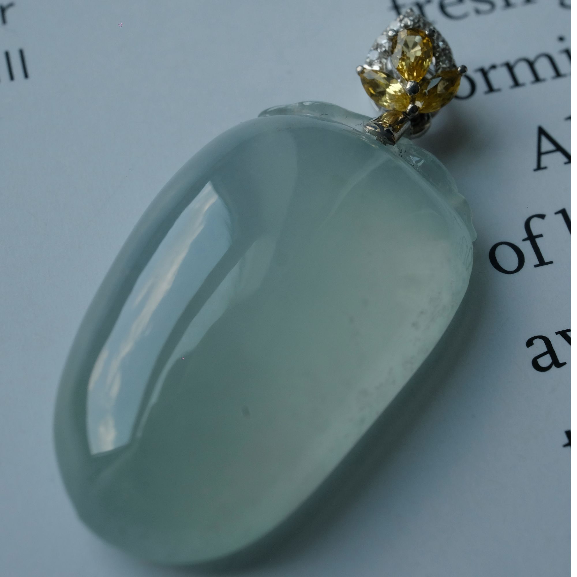 天然缅甸A货冰种福瓜翡翠18K金镶嵌吊坠 尺寸31*14*6.4mmNO退NO换